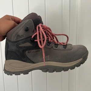 Columbia Newton Ridge Plus Amped Women’s Waterproof Hiking Boots